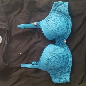 BNWT Victoria's Secret Body By Victoria Lined Demi Bra sz 36B
